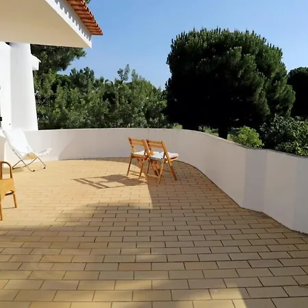 Jasmine Gorgeous Lush Green Views Directly Onto Pinhal Golf *