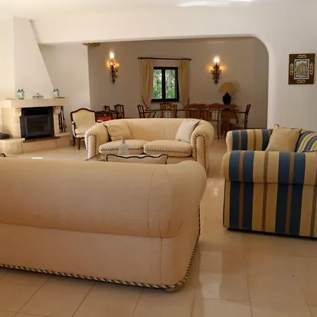 Jasmine Gorgeous Lush Green Views Directly Onto Pinhal Golf Ferienhaus