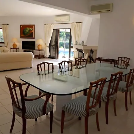 Jasmine Gorgeous Lush Green Views Directly Onto Pinhal Golf Holiday home Quarteira